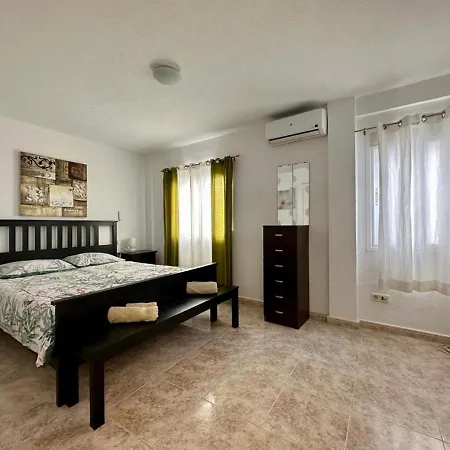 Charming 3-bed In Fuengirola