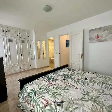 Charming 3-bed In Apartment *